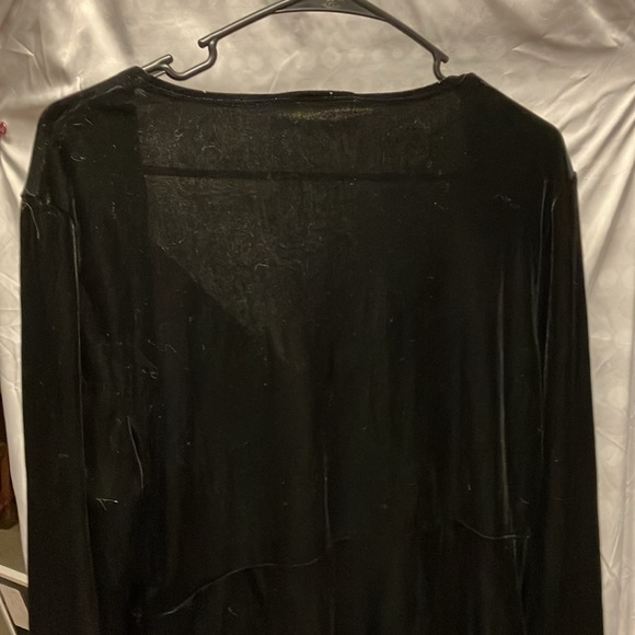 Women’s V-Neck Plush Blouse. Unknown Brand - Picture 3 of 3